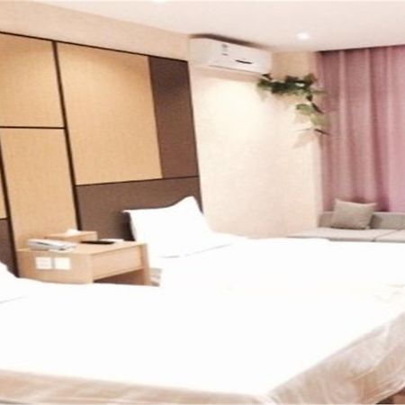 Starway Hotel Beijing West Railway Station Экстерьер фото