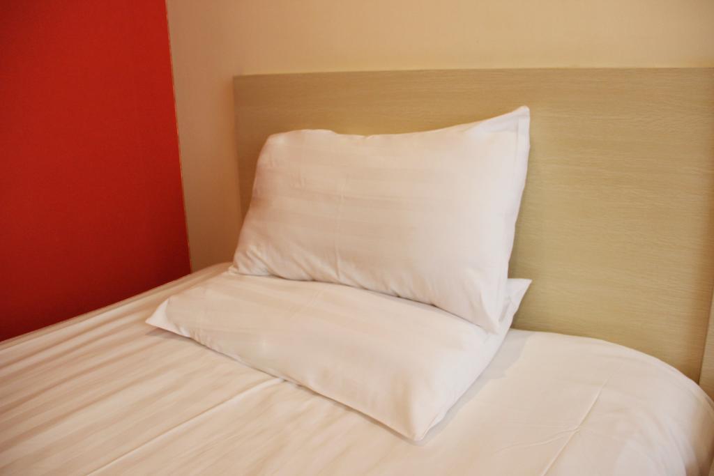 Starway Hotel Beijing West Railway Station Экстерьер фото